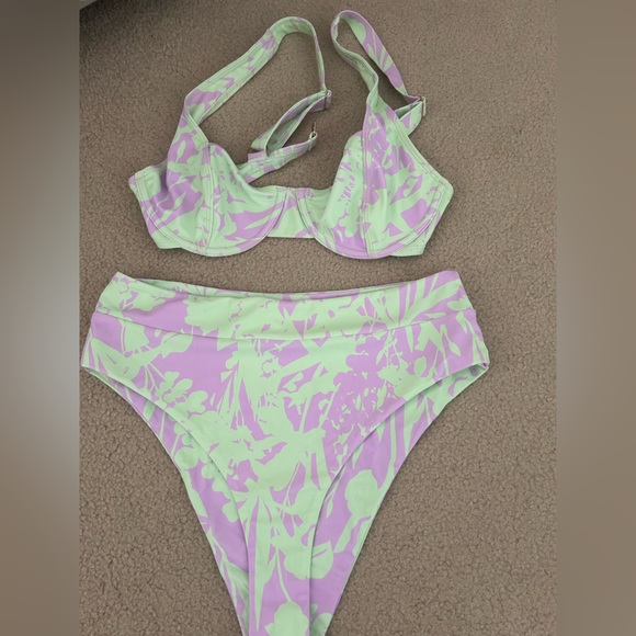 Kulani Kinis bikini XL (fits smaller) - Picture 2 of 2